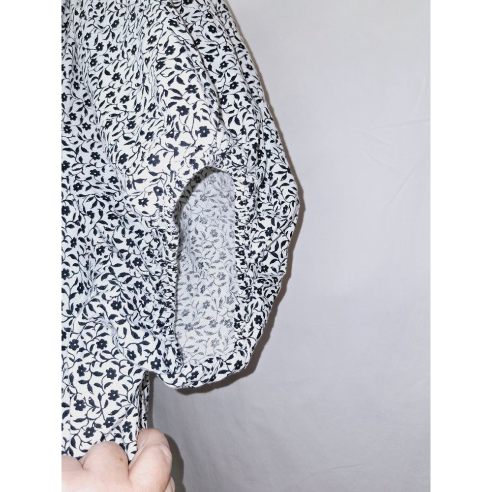 Old Navy Floral Size 4X White Black women's mini cottage core puff sleeves dress - Picture 7 of 9